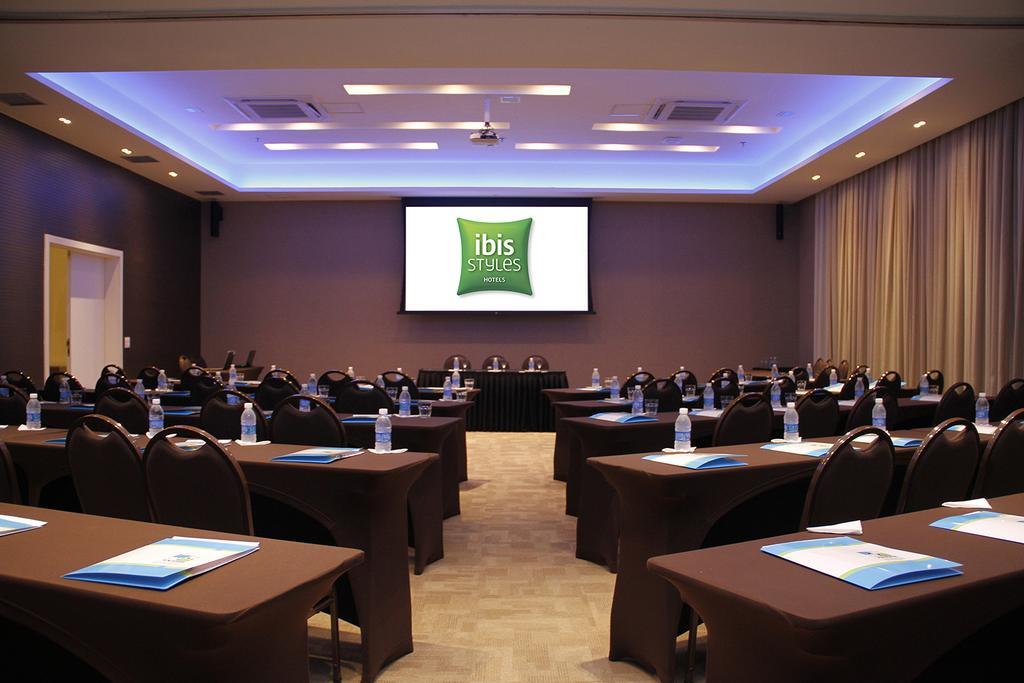 Ibis Styles Brasilia Aeroporto Hotell Exteriör bild